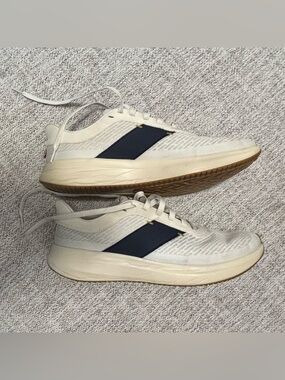 TRACKSMITH Eliot Runner New England Men’s Running Sneakers in White Size M13